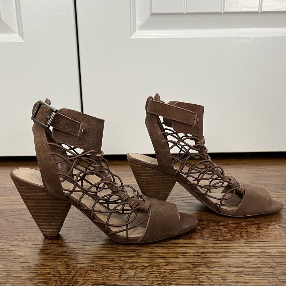 Vince Camuto Cage Sandal- NWOT Size 7.5